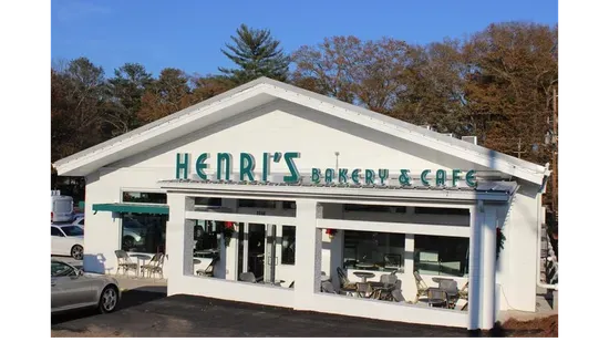 Henri's Bakery & Deli