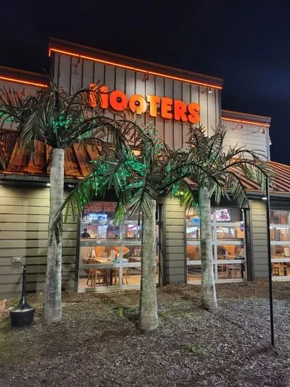 Hooters