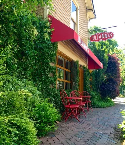 Julianna's Coffee & Crepes