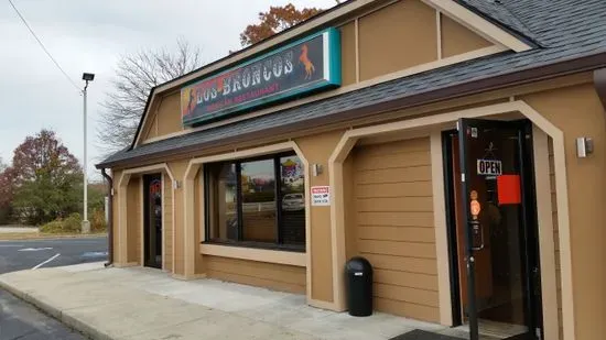 Los Broncos Mexican Restaurant