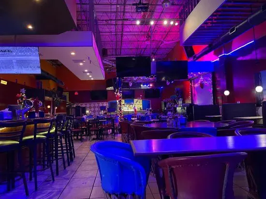 Mariscos Tampico Karaoke Bar & Grill