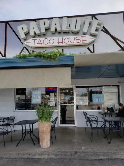 Papalote Taco House