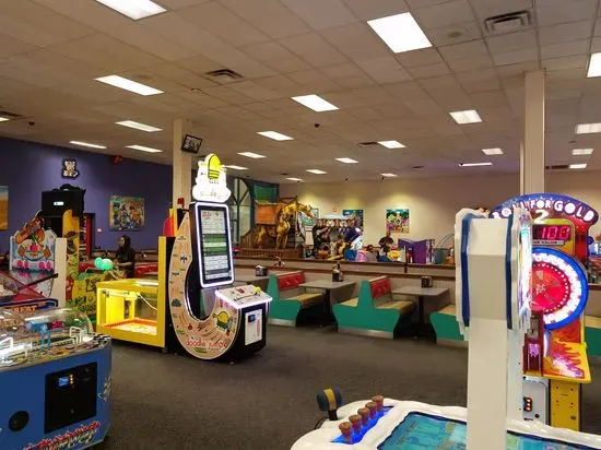 Chuck E. Cheese