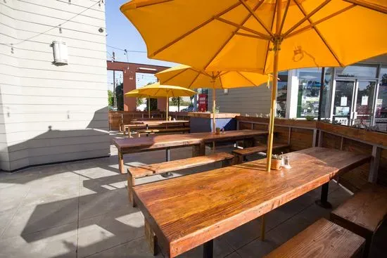 Rasselbock Kitchen & Beer Garden