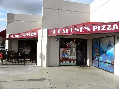 Capone's Pizza