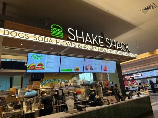 Shake Shack Del Amo Fashion Center