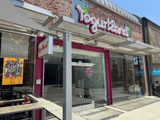 Yogurtland Santa Monica Promenade