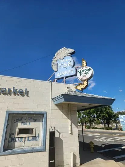 Pomona Fish Market