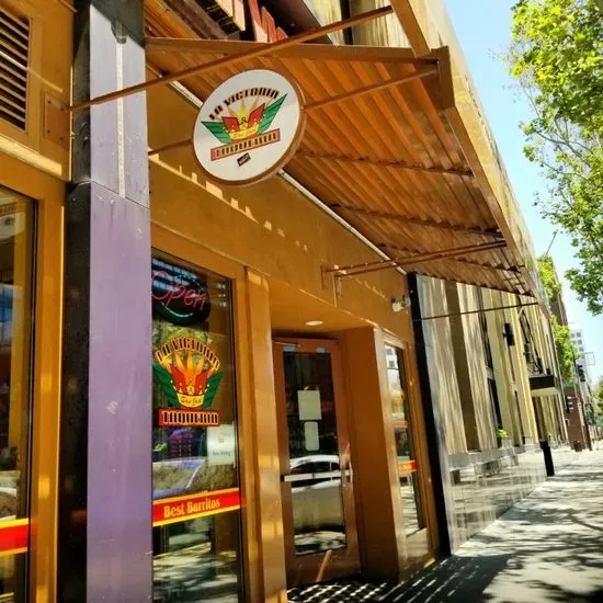 La Victoria Taqueria