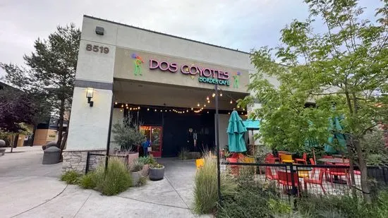 Dos Coyotes Border Cafe