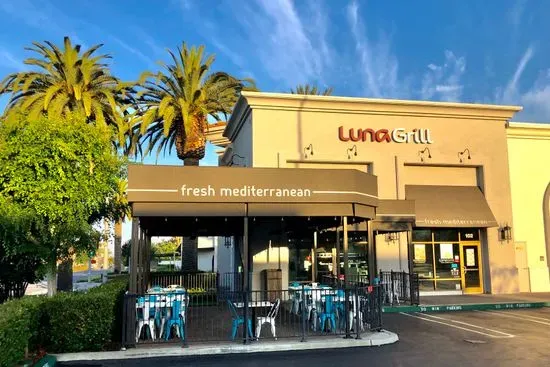 Luna Grill Huntington Beach - Bella Terra