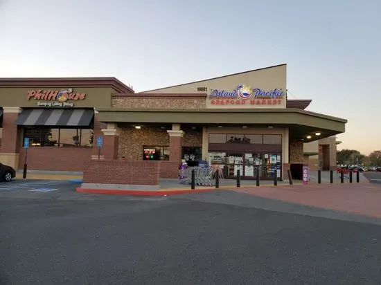 Island Pacific Supermarket and Seafood