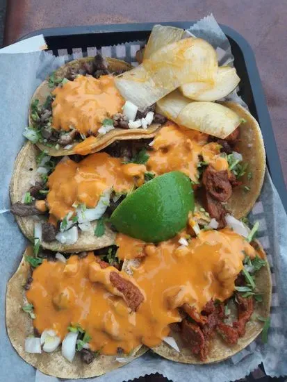 Tacos Los Tres Reyes