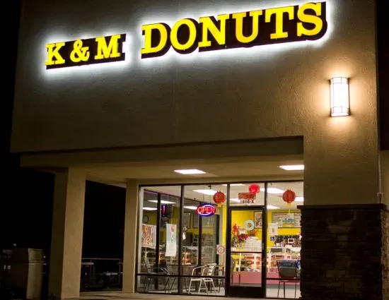 K & M Donuts