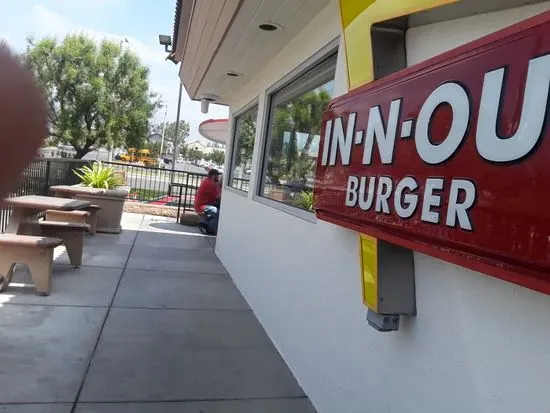 In-N-Out Burger