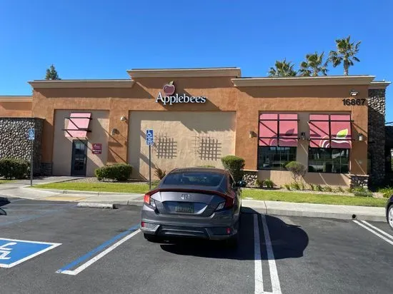 Applebee's Grill + Bar