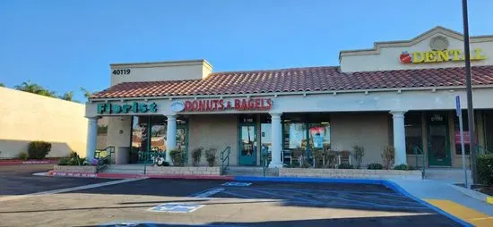 Hole-N-One Donuts & Bagels