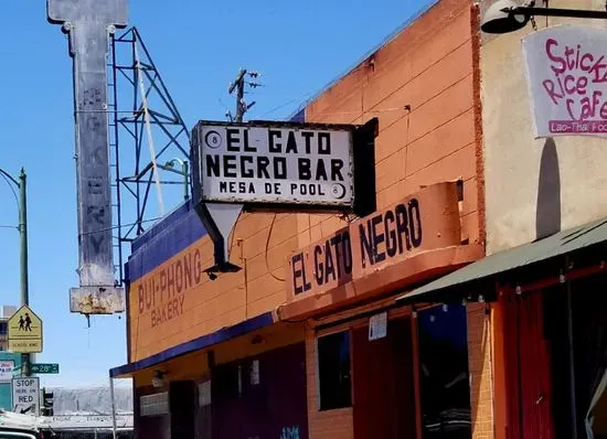 El Gato Negro Bar