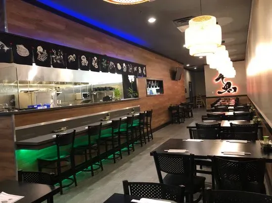 Tommy Katsu Sushi & Grill