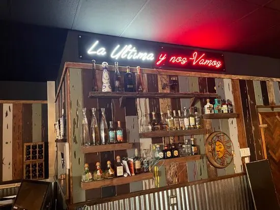 Dame Más Urban Cantina