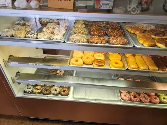 Richards Donuts