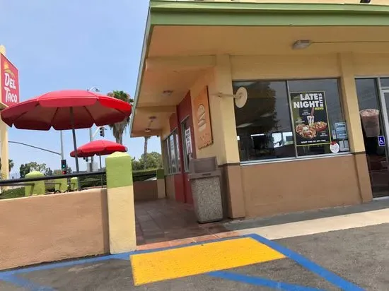 Del Taco