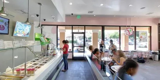 Yogurtland La Verne