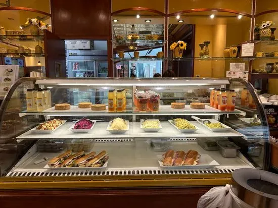 Maison De Patisserie