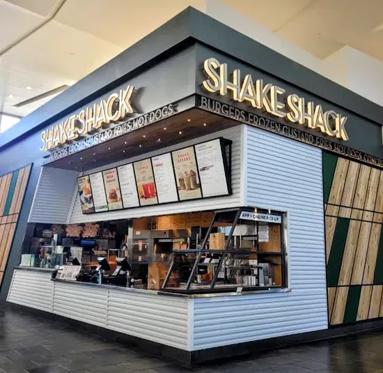 Shake Shack Galleria at Roseville