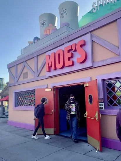 Moe's Tavern