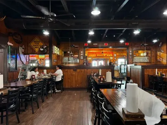 Famous Dave's Bar-B-Que