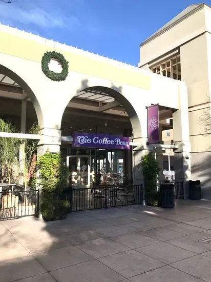 The Coffee Bean & Tea Leaf