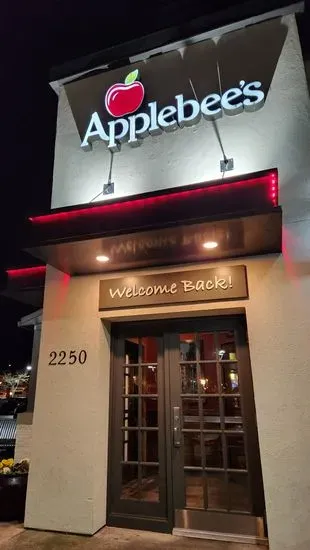 Applebee's Grill + Bar