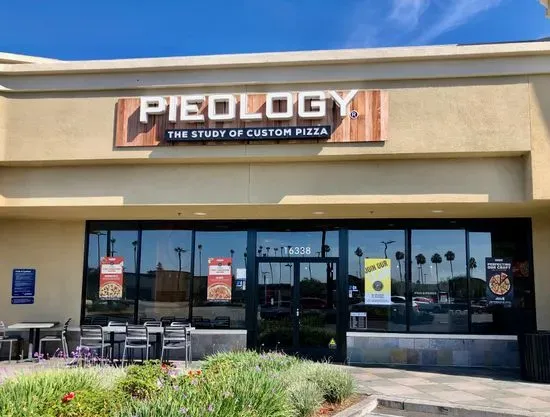 Pieology Huntington Beach/Westminster