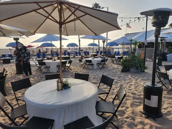 Perry's Café & Beach Rentals - Santa Monica 2400