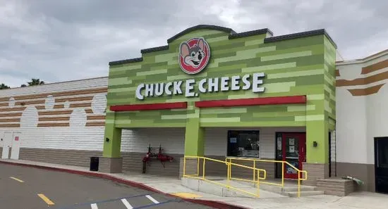 Chuck E. Cheese