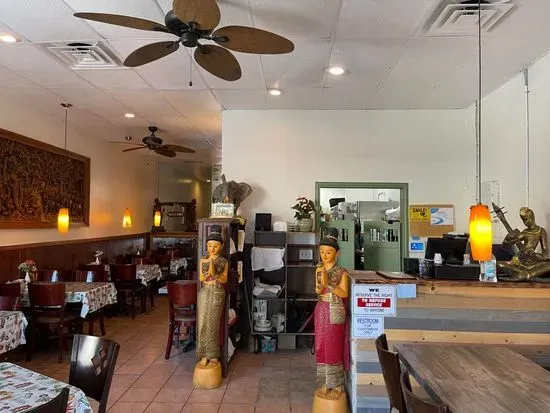 Thai Family Sisters Restaurant