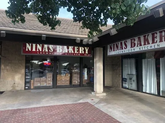 Nina's Bakery