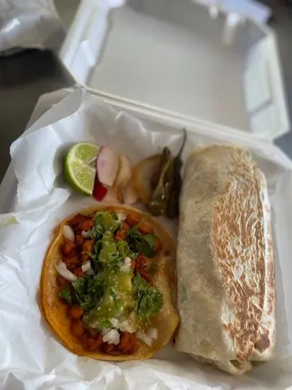 Mami Chuy Tacos