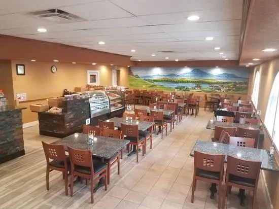 Rio Restaurant Pupuseria Salvadoreña