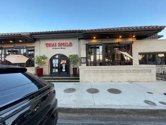 Thai Smile Of Rancho Mirage On El Paseo