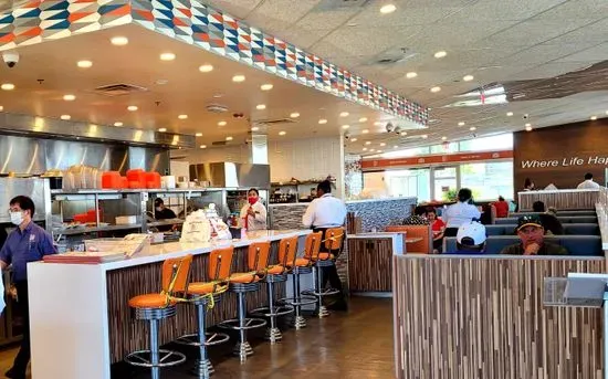 NORMS Restaurant