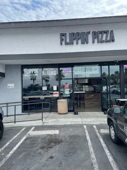 Flippin' Pizza