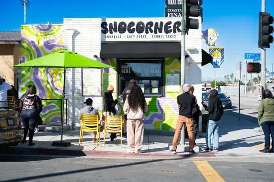 SnoCorner Snoballs & Cream