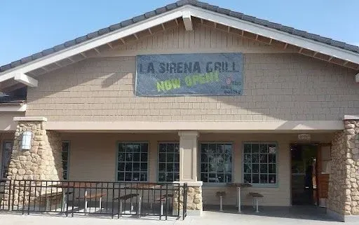 La Sirena Grill