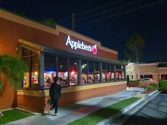 Applebee's Grill + Bar