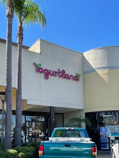 Yogurtland Escondido