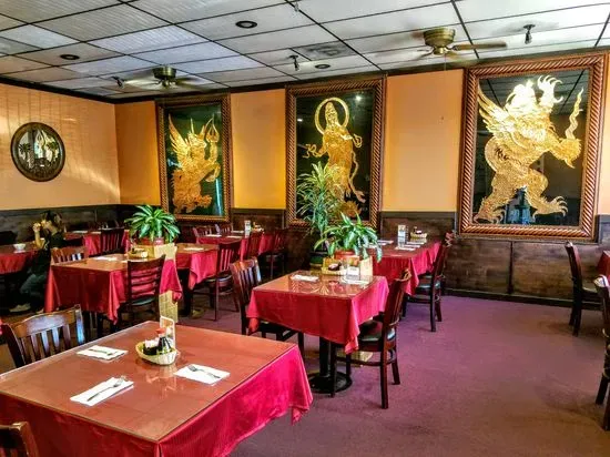 Dome Pochana - Thai Family Restaurant