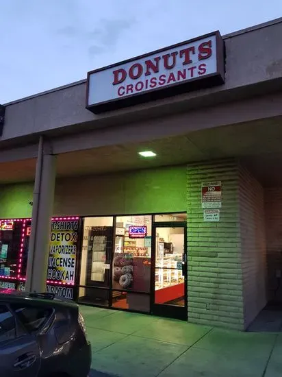 Lee's Donuts