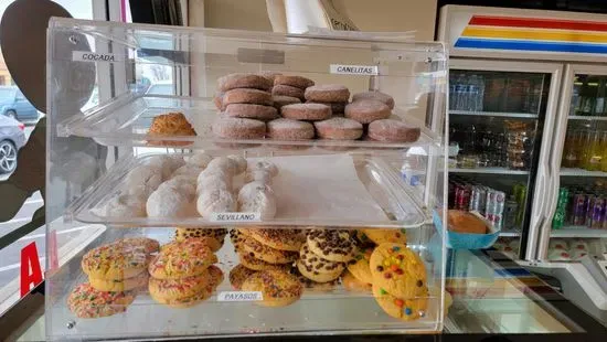 La Mexicanita bakery